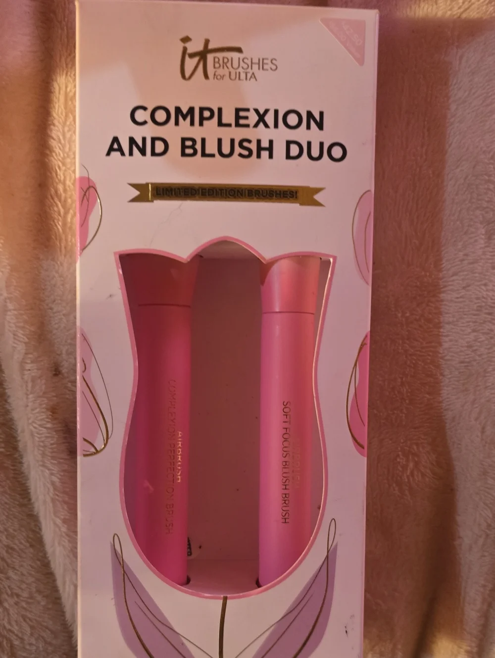it cosmetics Pink Complexion & Blush Brush Set